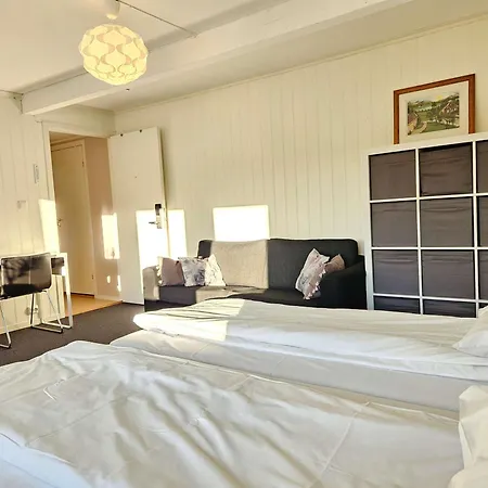Double 211 - Near Kristiansand * Vigeland (Vennesla, Agder)